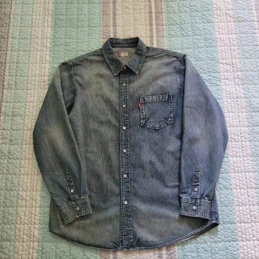 [BUNJANG] Levi's One Pocket Washed Denim Shirt XL / 리바이스 Levi's 원포켓 워싱 데님셔츠 XL 105사이즈