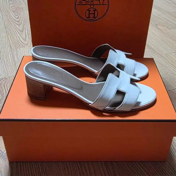 [BUNJANG] Hermes Oasis Sandals White Size 38.5 / 에르메스 오아시스 샌들 화이트 38.5 싸이즈 (정품)