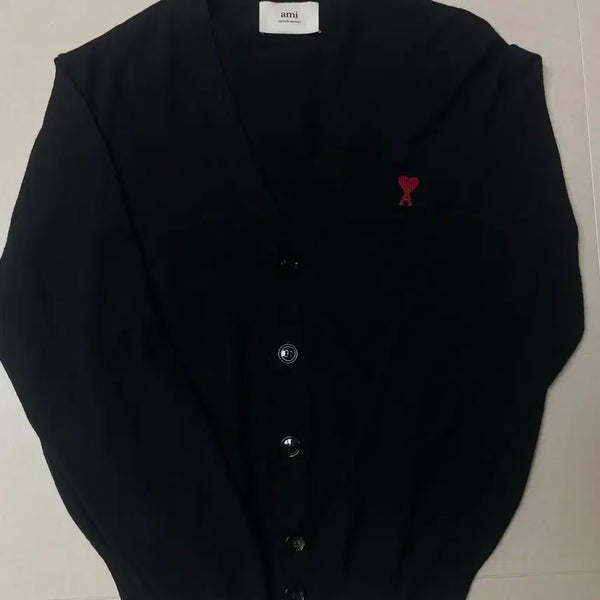 [BUNJANG] AMI Small Heart Logo Cardigan Black / 아미 스몰하트 로고 가디건 블랙(M)