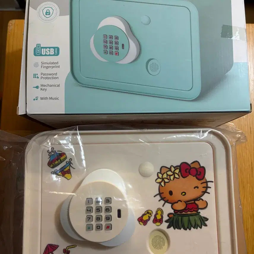 [BUNJANG] Hello Kitty Password Mini Safe Piggy Bank with Music Function / 헬로키티 저금통 비밀번호 미니금고 음악기능