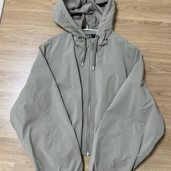 [BUNJANG] Zara Khaki Windbreaker Jacket / 자라 카키 바람막이
