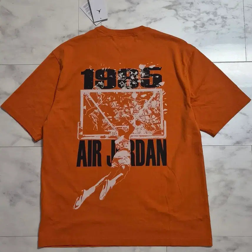 [BUNJANG] Nike Air Jordan Orange T-Shirt / [새제품] 나이키 에어조던 오렌지 반팔티 M,  L