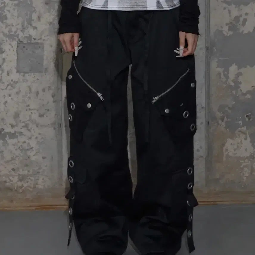 [BUNJANG] Fancy Club Detachable Cargo Strap Pants Black Size 1 / [ 팬시클럽 / 바지 ] 디테처블 카고 스트랩 팬츠 black size1