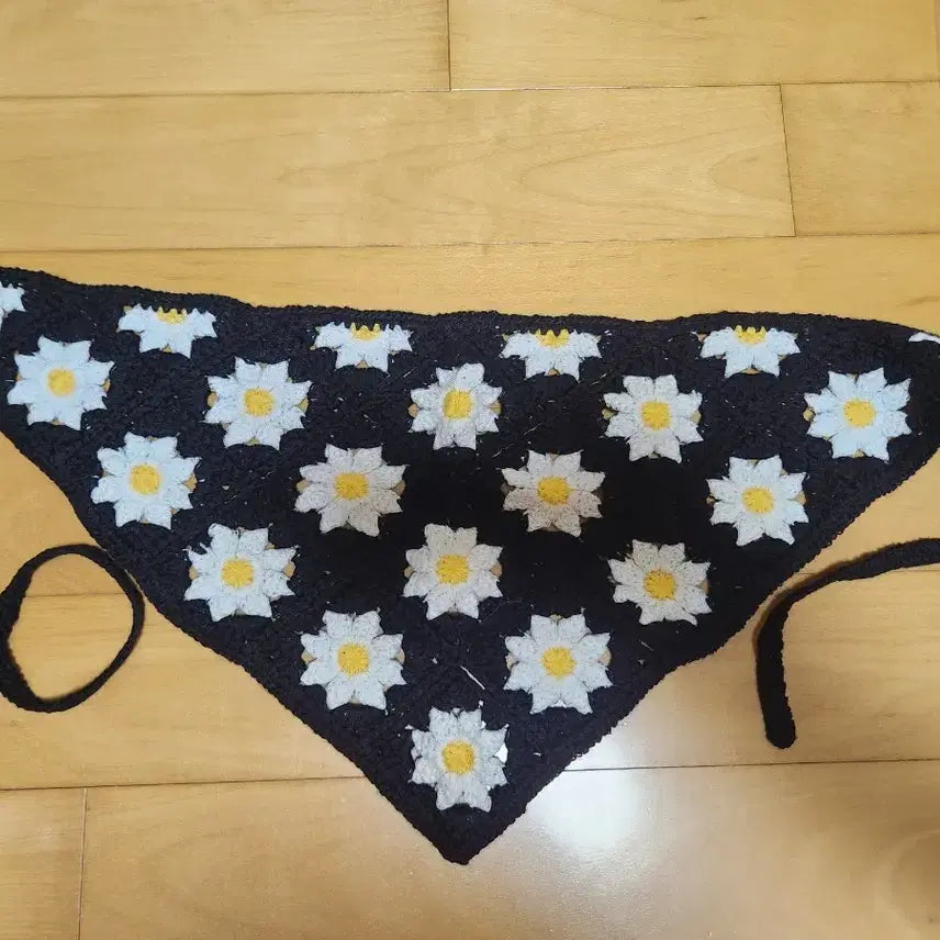 [BUNJANG] Daisy Triangle Bandana / 데이지 삼각 두건