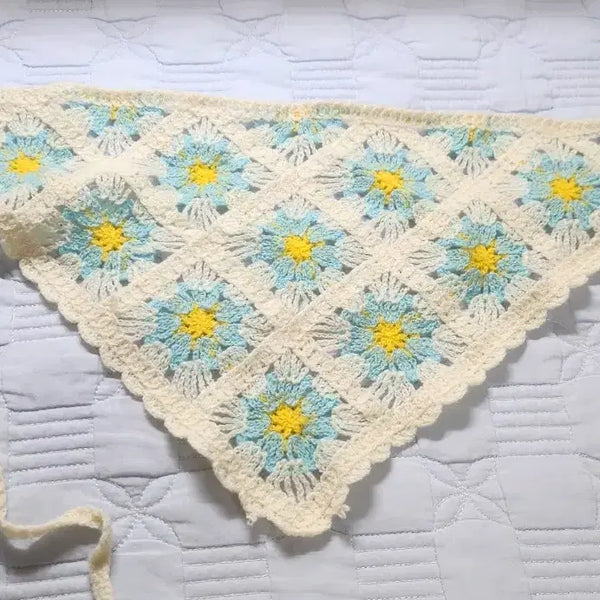 [BUNJANG] Daisy Print Triangle Bandana / 데이지 삼각 두건 반다나
