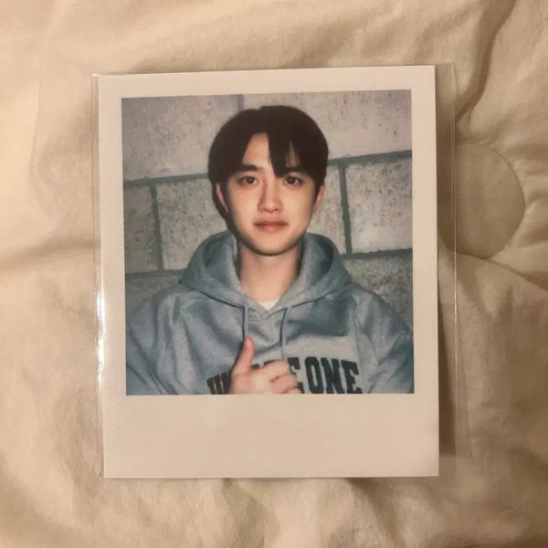 [BUNJANG] EXO D.O. 2024 Season's Greetings Polaroid Photocard / 디오 폴라로이드 2024 시즌그리팅 시그