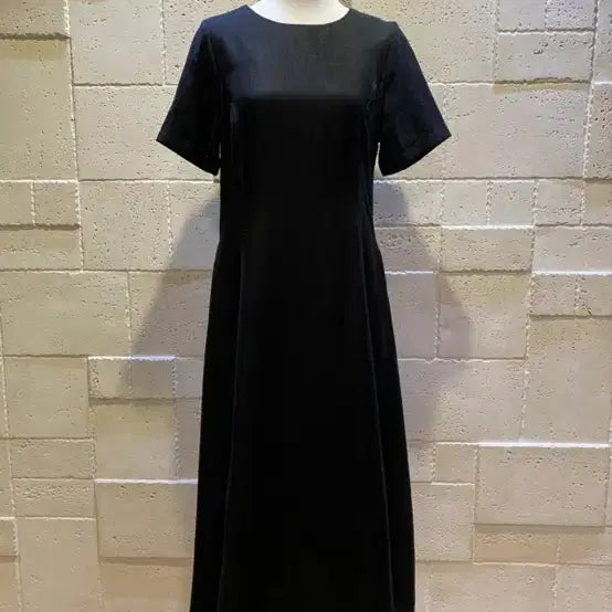 [BUNJANG] Kiki Shop Black Short Sleeve Long Dress / 키키샵 블랙 반팔 롱 원피스F