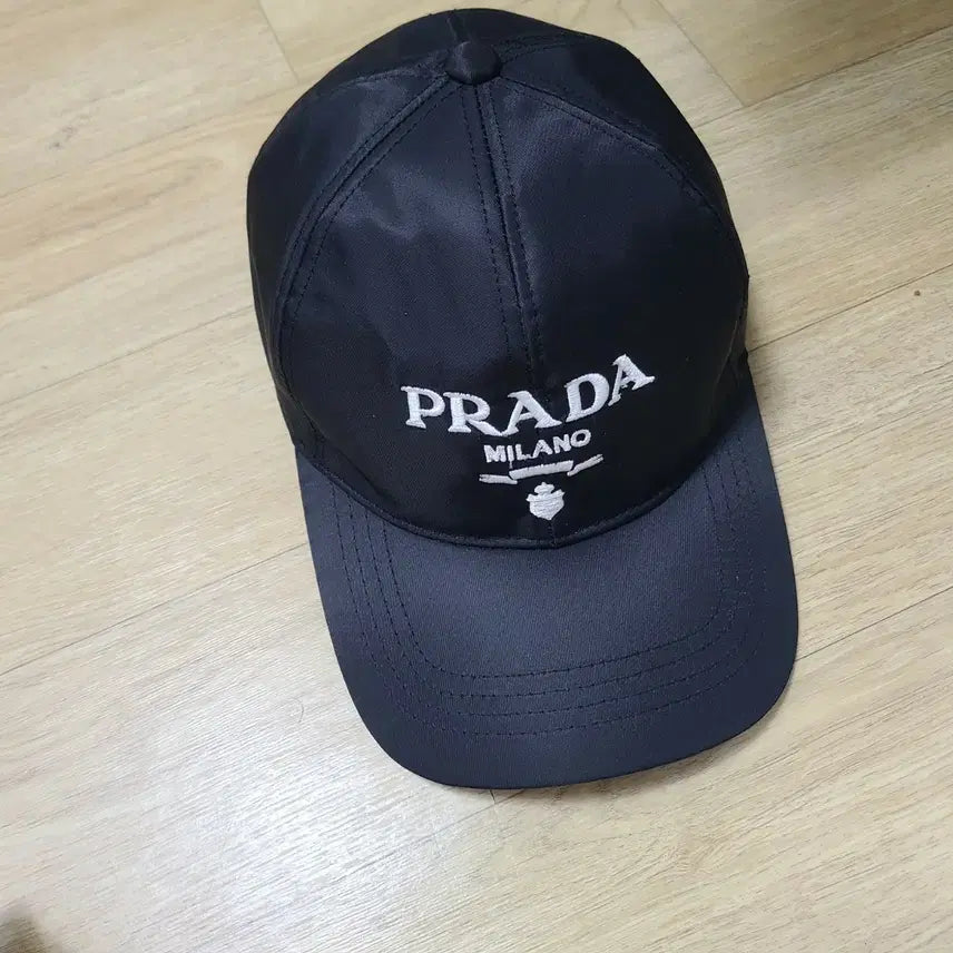 [BUNJANG] Prada Black Logo Baseball Cap / 프라다모자볼캡새상품남여다됩니다