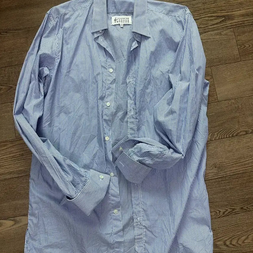 [BUNJANG] Maison Margiela Striped Shirt Blue Size 41 / 메종 마르지엘라 스트라이프 셔츠 블루 41사이즈 (100-105)