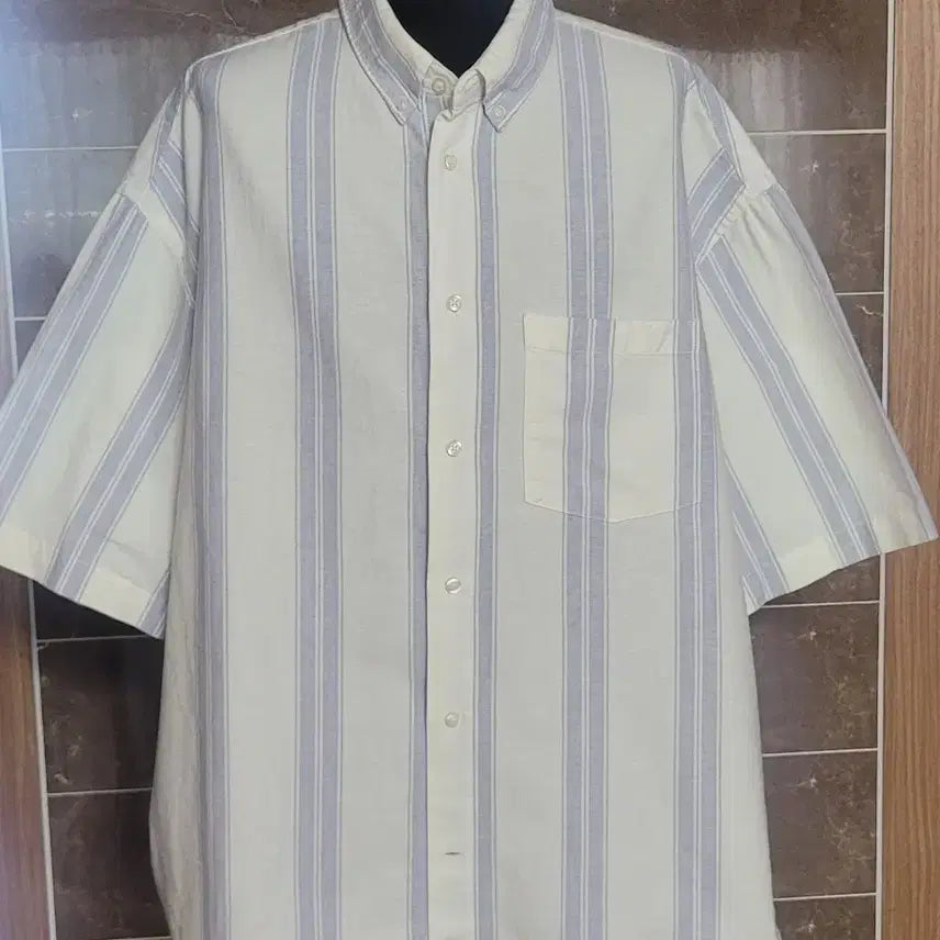 [BUNJANG] H&M Men's Oversized Fit Striped Short-Sleeve Shirt / (남성3xl-4xl사이즈)H&M 오버사이즈핏 스트라이프 반팔셔츠