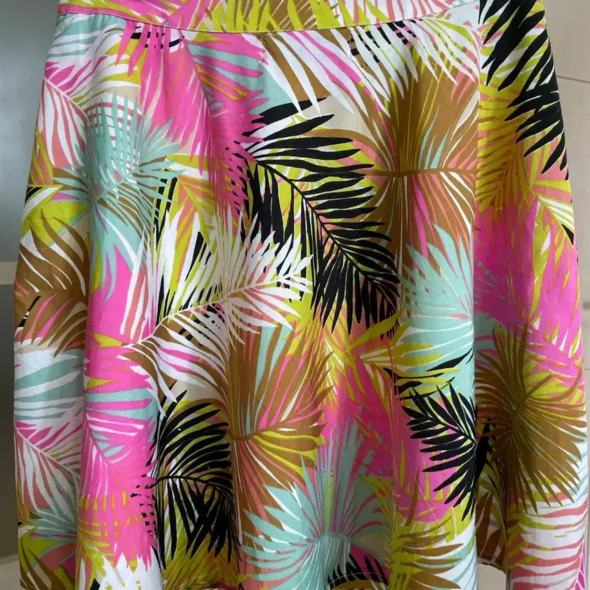 [BUNJANG] Boohoo Tropical Palm Leaf A-Line Skirt / (새상품)부후 트로피컬 팜 리프 A라인 스커트 55 호주구매