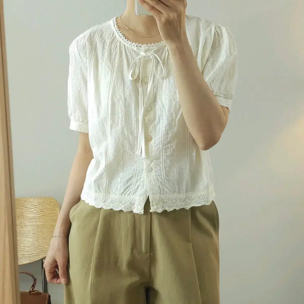 [BUNJANG] (F)wished Women's Short-Sleeve Blouse with Ribbon and Embroidery / (F)wished 여성 반팔 블라우스 리본 코튼 자수 W4106