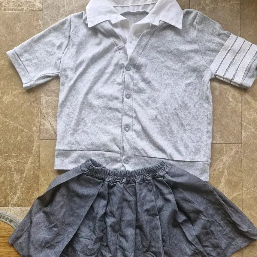 [BUNJANG] Integrated Gray Shirt Knit + Pleated Skirt Set / 일체형 그레이 셔츠 니트 + 플리츠 그레이 치마바지 스커트 상하복 세트