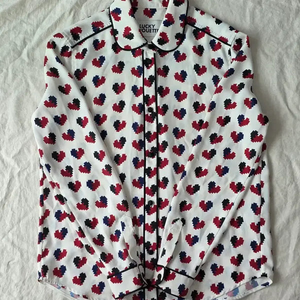 [BUNJANG] LUCKY CHOUETTE Pixel Heart Blouse / LUCKY CHOUETTE 럭키슈에뜨 픽셀 하트 블라우스