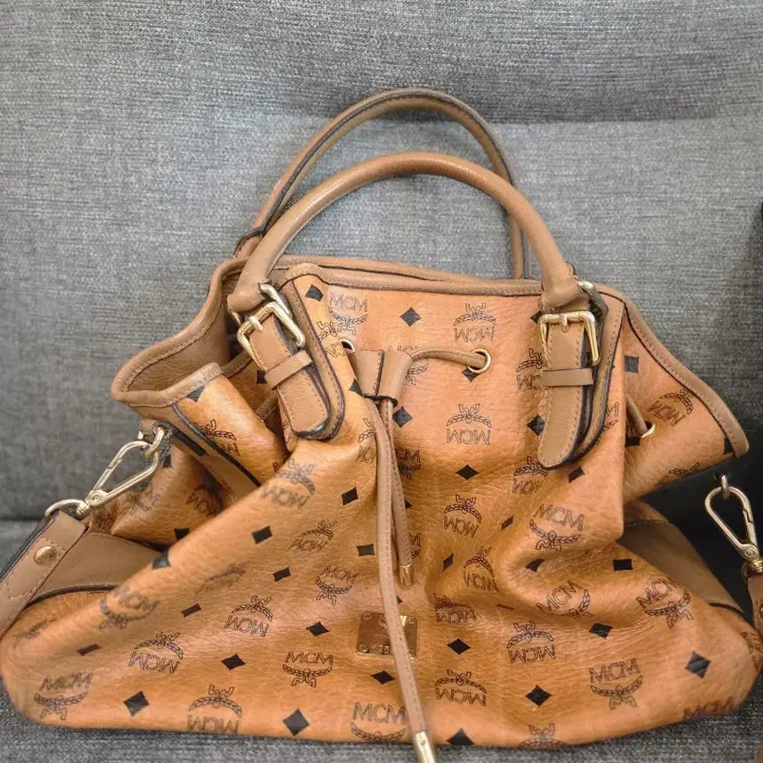 [BUNJANG] MCM Visetos Drawstring Bucket Tote Bag Large / [정품] MCM 비세토스 드로우스트링 버킷 토트백 라지 사이즈