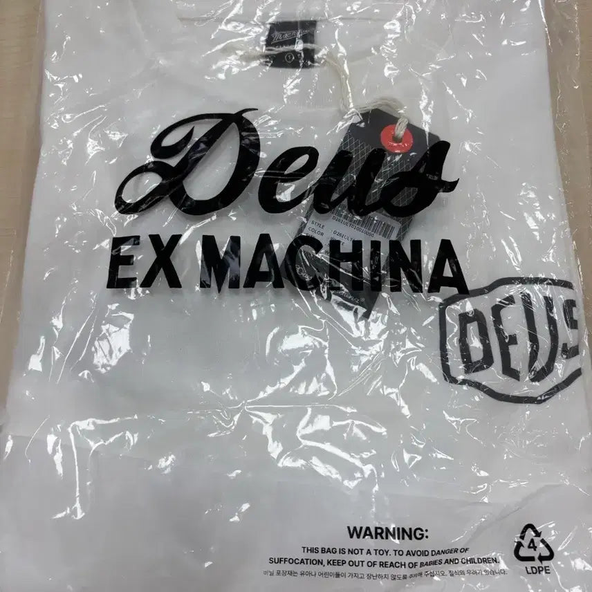 [BUNJANG] Deus Ex Machina Seoul College Long Sleeve White / 데우스 엑스 마키나 서울 컬리지 롱슬리브