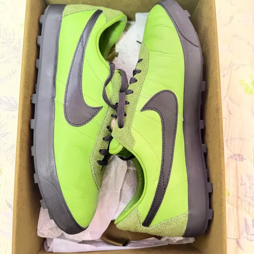 [BUNJANG] Nike Body Green Sneakers (275) / 나이키 보디 그린 275사이즈