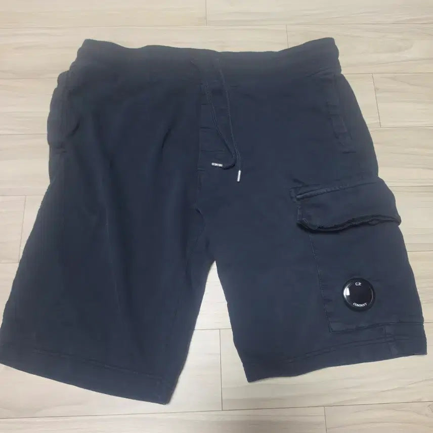 [BUNJANG] CP Company Cargo Shorts Navy L / CP 컴퍼니 카고 반바지 네이비 L사이즈