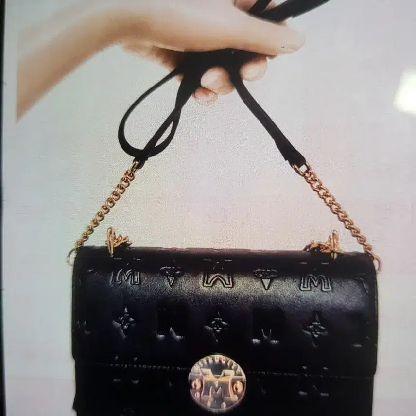 [BUNJANG] MCM Chain Shoulder Bag / 메트로시티 체인 숄더백 새상품