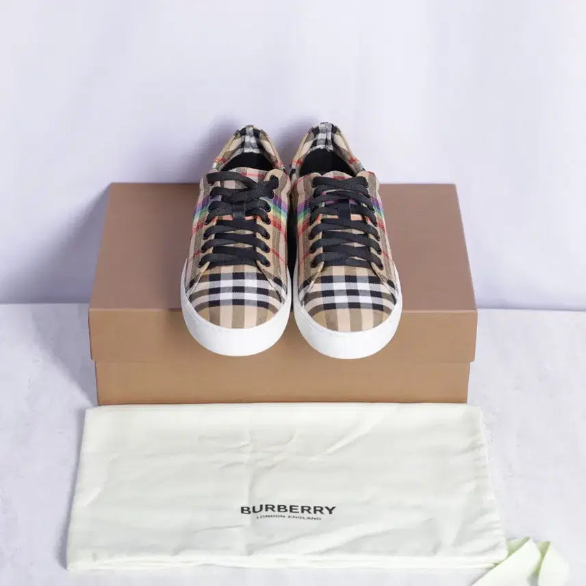 [BUNJANG] Burberry Rainbow Check Canvas Sneakers / 버버리 레인보우 체크 스니커즈