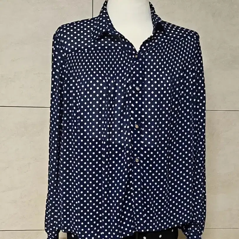 [BUNJANG] Navy Dot Blouse & Pants Set / 네이비 도트 블라우스 & 팬츠 세트. 55