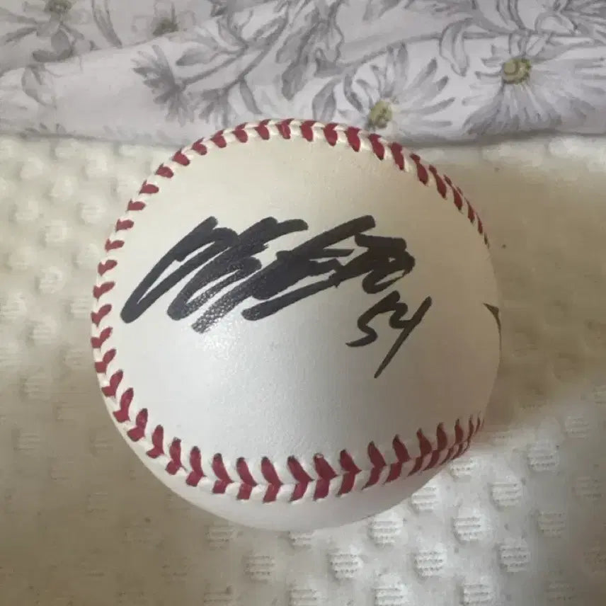 [BUNJANG] Kia Tigers Yang Hyeon-jong Signed Baseball / 기아타이거즈 양현종 선수 싸인볼