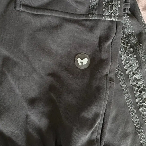 [BUNJANG] HugYourself Big Pocket Lace Cargo Pants Charcoal S / 허그유어스킨 Big pocket lace cargo pants 차콜 s