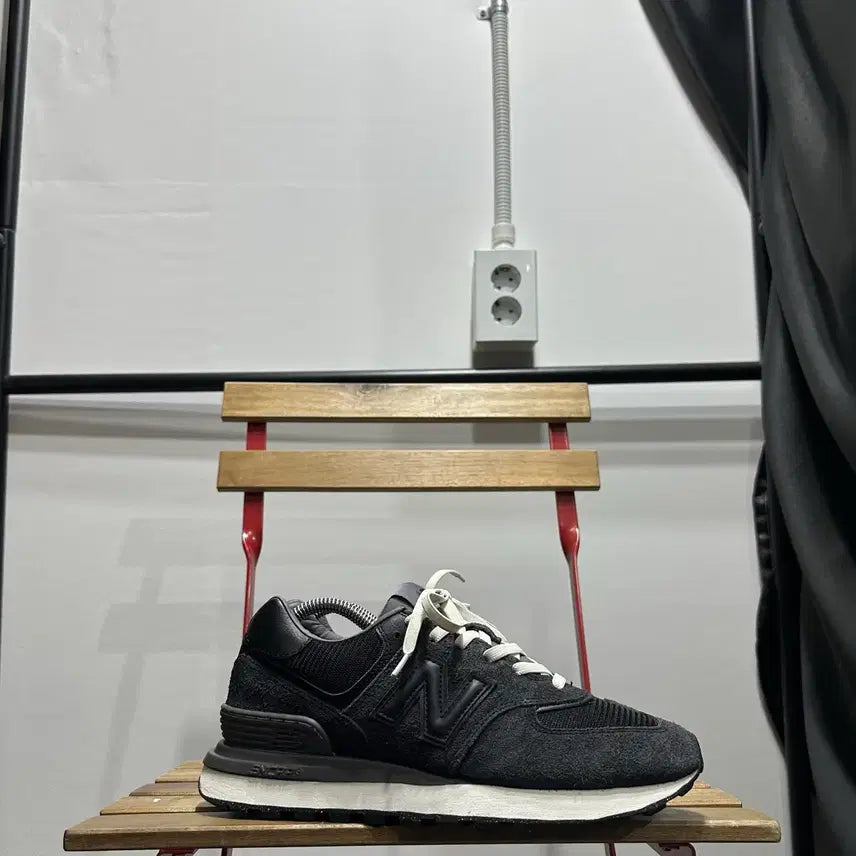 [BUNJANG] New Balance 574 Legacy Sneakers Men's Shoes Black / 265) 뉴발란스 스니커즈 남성 남자 신발 574 레거시 블랙