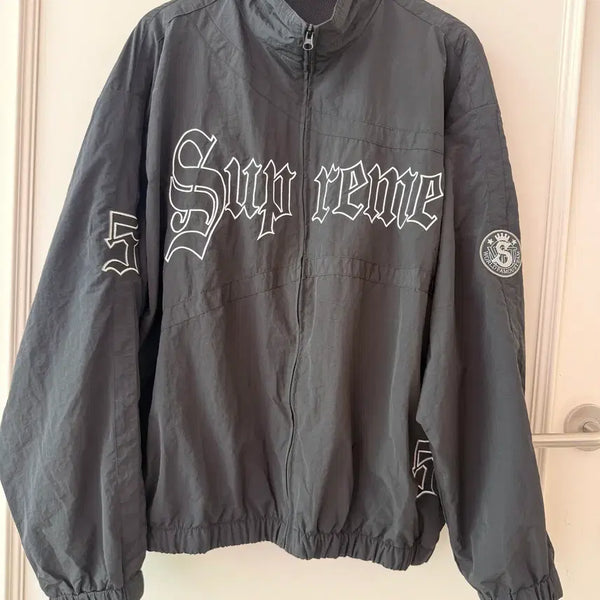 [BUNJANG] Supreme Old English Track Jacket XL / 슈프림(Supreme) 올드 잉글리쉬 트랙자켓 XL -25SS