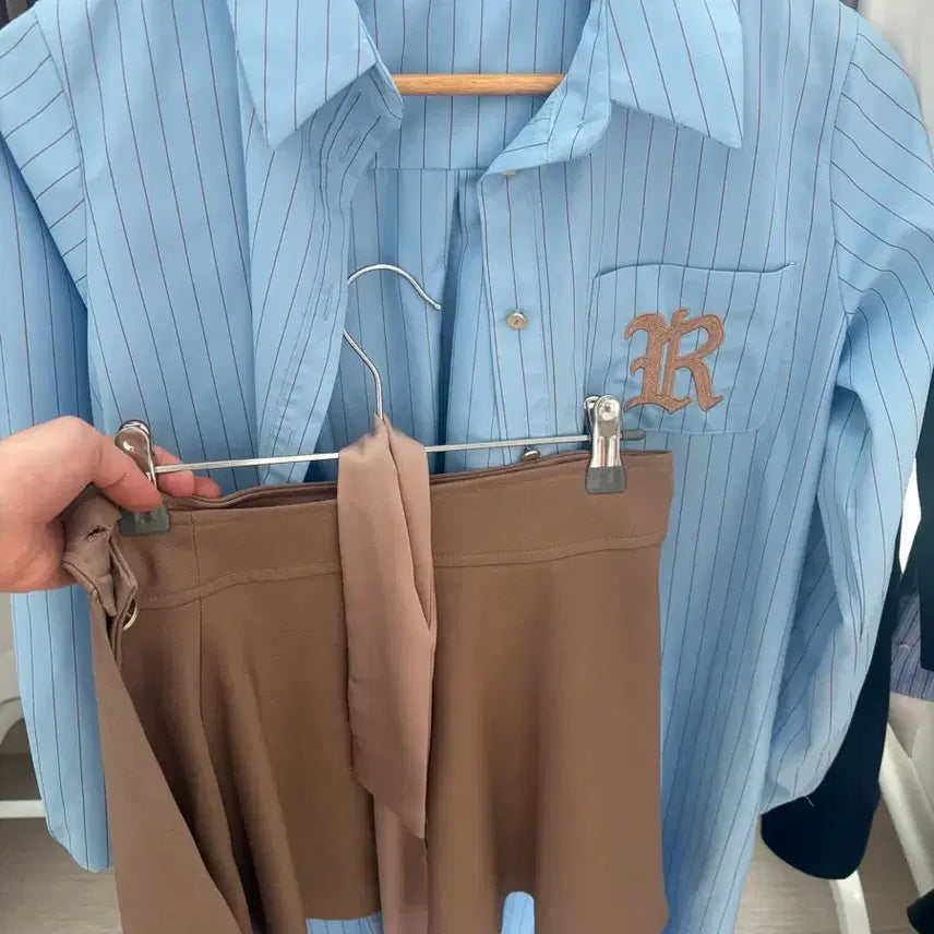 [BUNJANG] Striped Shirt and Brown Pants Set / 스트라이프 셔츠 브라운세트 수입의류 새상품