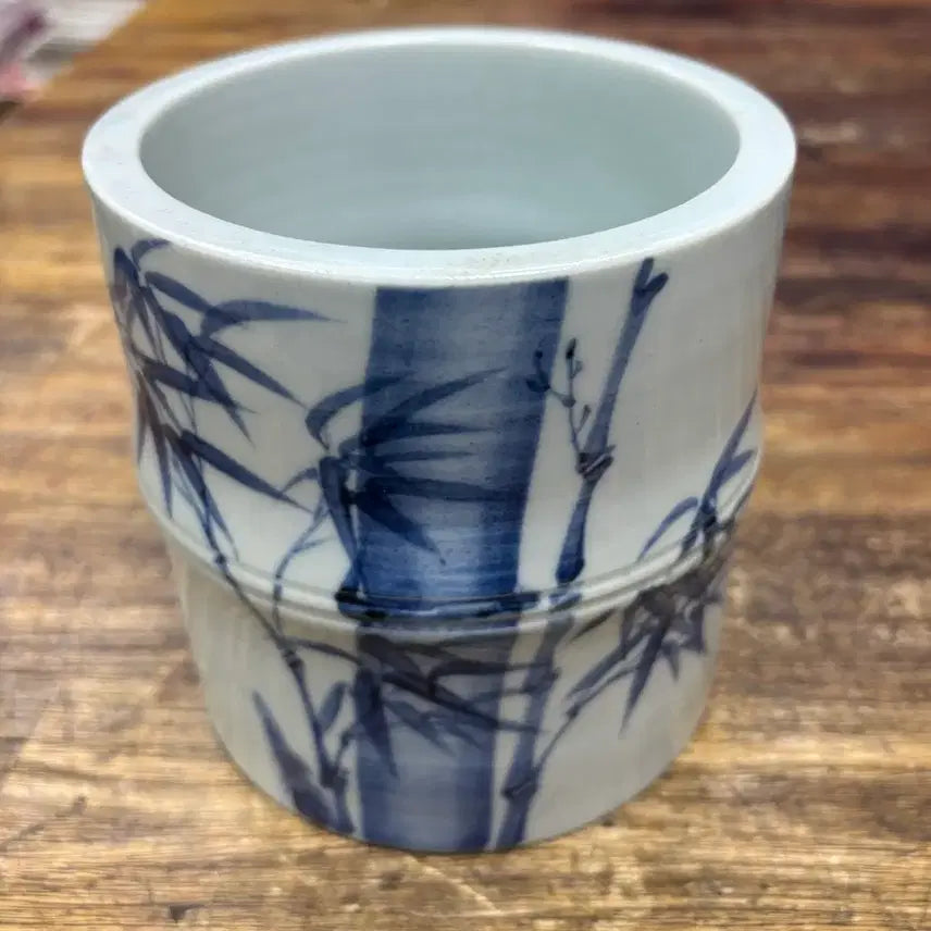 [BUNJANG] Andongho Celadon Porcelain Bamboo Motif Brush Holder / 안동호 청화백자 죽문 필통