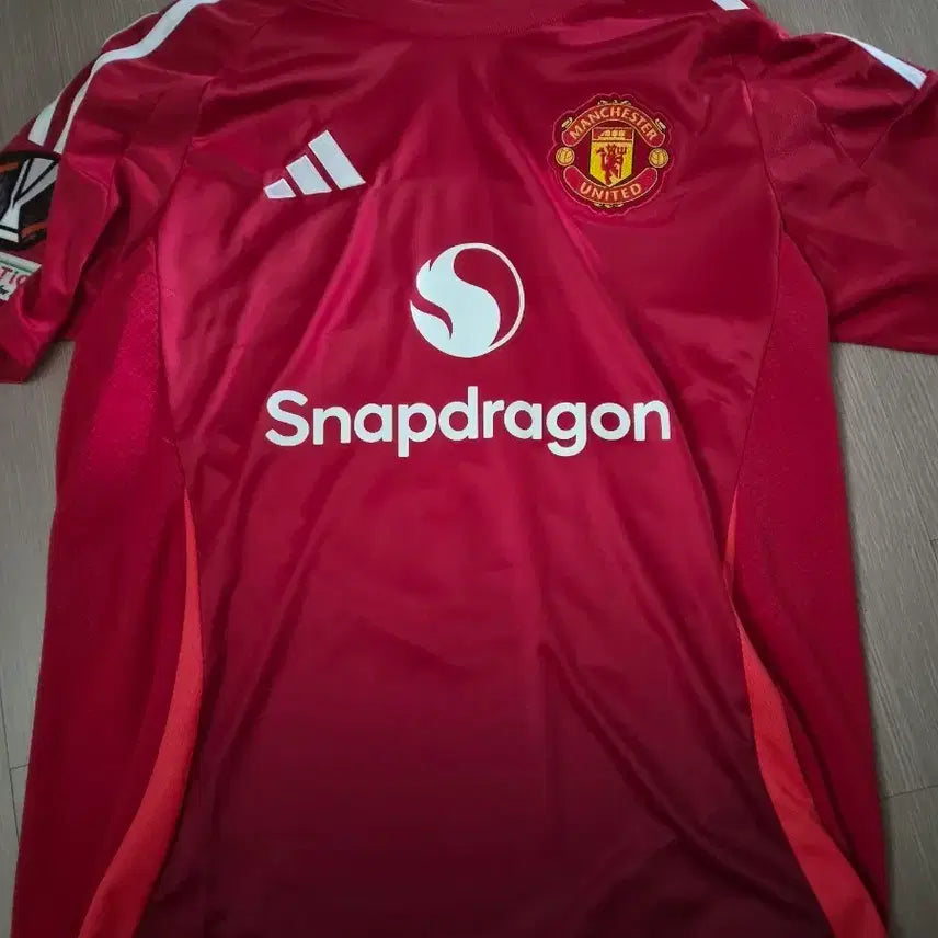 [BUNJANG] Manchester United Maguire Europa League Patch Jersey (Size L) / 맨유 매과이어 유로파 패치 유니폼