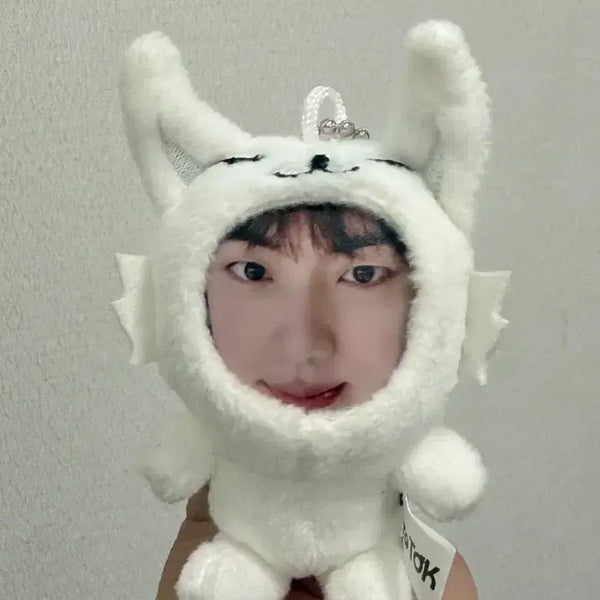 [BUNJANG] BTS Jin Seokjin White Fox Doll Keychain / 방탄소년단 BTS 진 석진 jin 포토톡 인형 키링 ㅅㅊ 해피 에코 포카