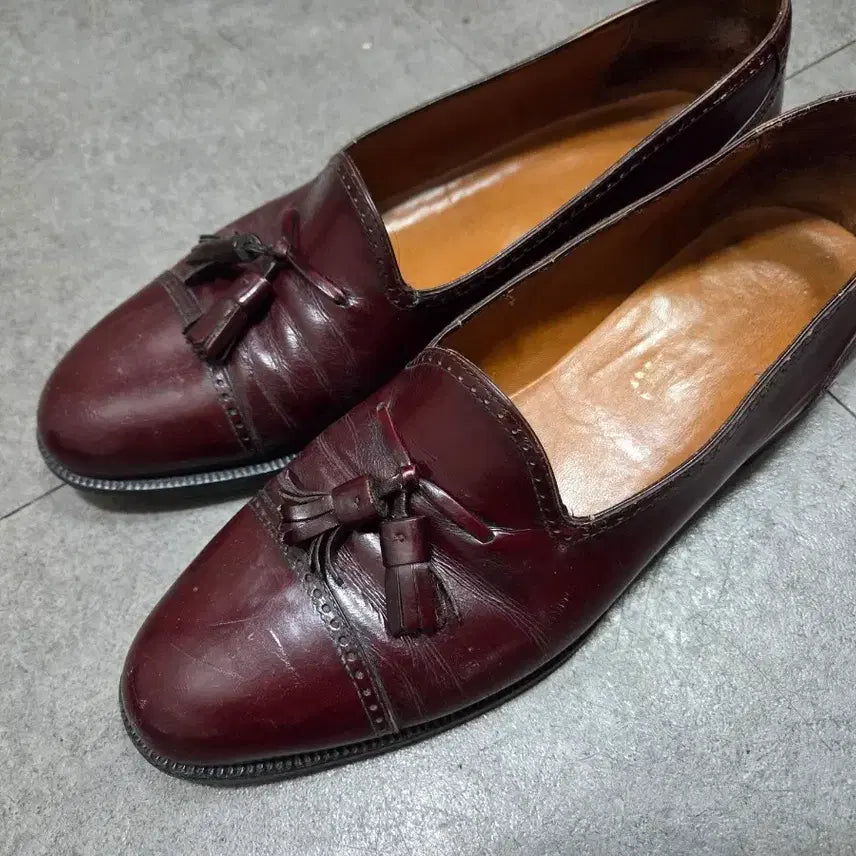 [BUNJANG] Salvatore Ferragamo Men's Burgundy Tassel Loafers / [정품] 페라가모 남성 태슬 로퍼 버건디 (8D / 265)