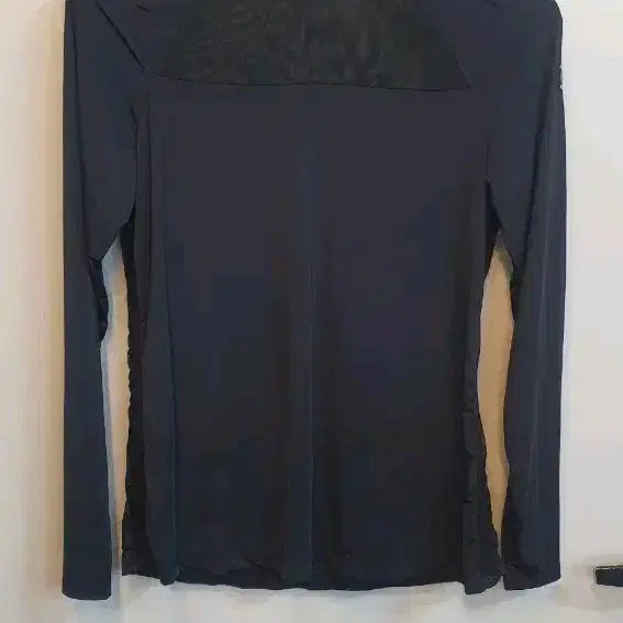 [BUNJANG] Wide Angle Women's See-Through Cooling T-Shirt / 여성 와이드앵글 시스루+냉감티 105