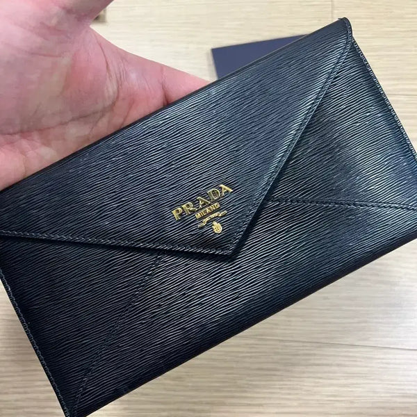 [BUNJANG] Prada Saffiano Leather Clutch Wallet / 프라다 사피아노 가죽 클러치 지갑