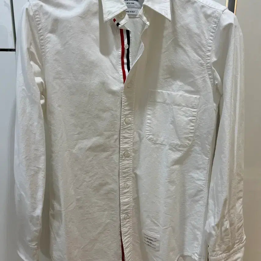 [BUNJANG] Thom Browne 23FW Hidden Tricolor Stripe Shirt Size 2 / 23fw 톰브라운 히든삼선셔츠 2사이즈