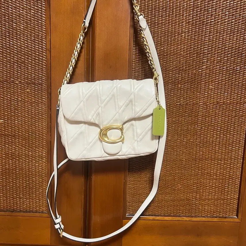 [BUNJANG] Coach Quilted Leather Crossbody Bag / 코치 크로스백