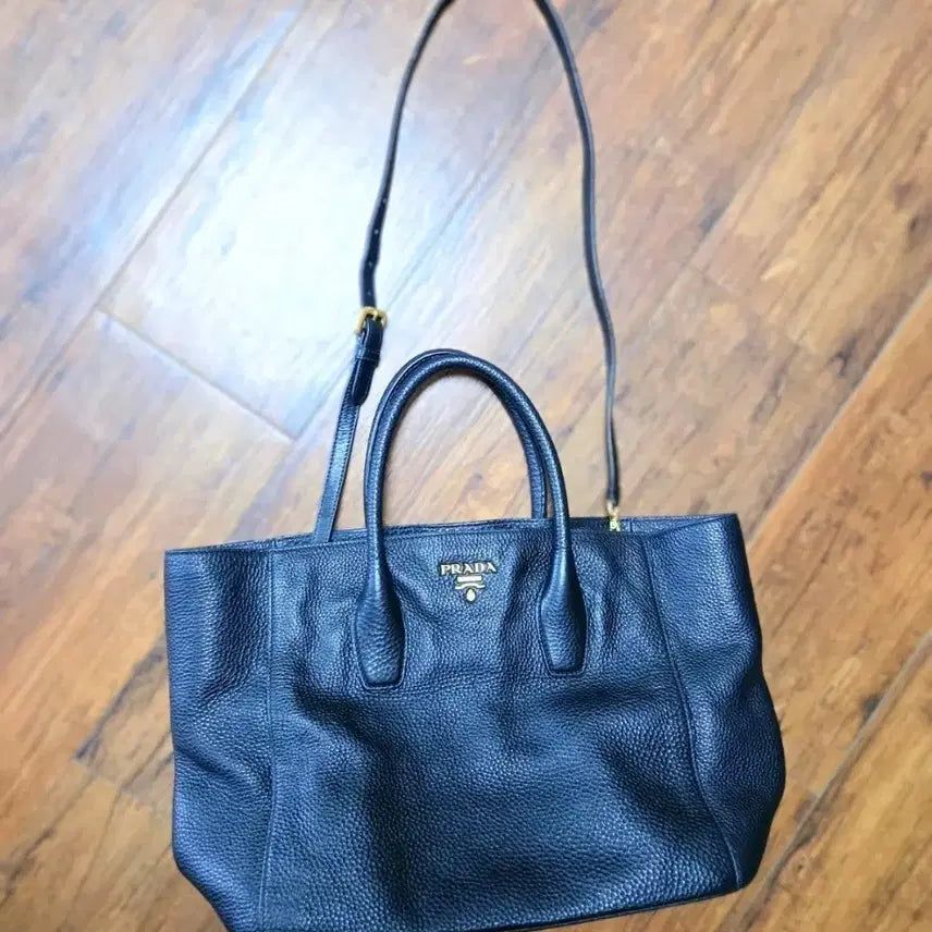 [BUNJANG] Prada Leather Tote Bag / Crossbody Bag / 정품 프라다 레더 토트백 /크로스백