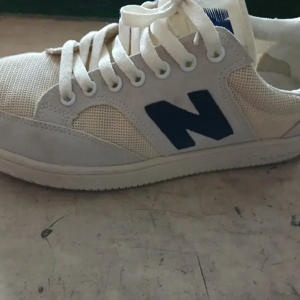 [BUNJANG] New Balance Sneakers Beige Navy Logo Size 260mm / 뉴발란스운동화260mm