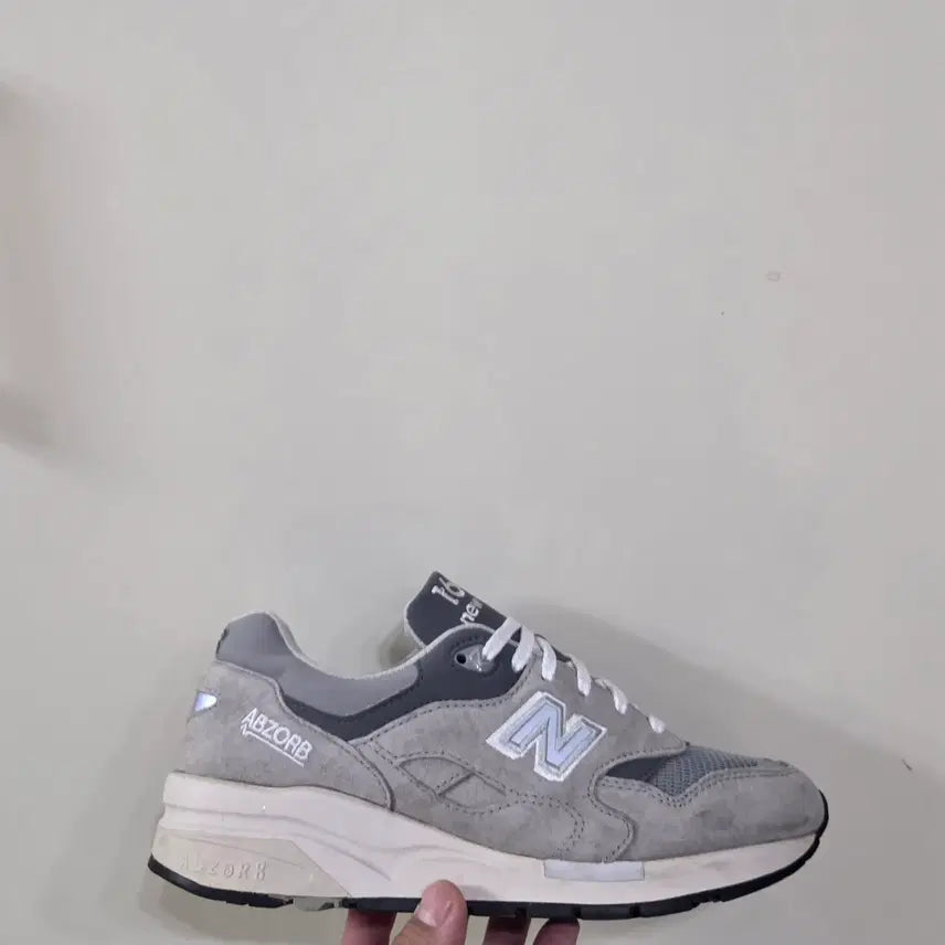 [BUNJANG] New Balance 1600 CM1600EM Grey Sneakers (Discontinued) / [250] 뉴발란스 1600 그레이ㅡ단종매물