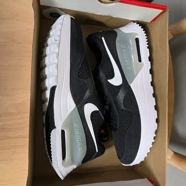 [BUNJANG] Nike Air Max System Women's 270 New / 나이키 에어맥스 시스템 여성270 새제품 박스컷