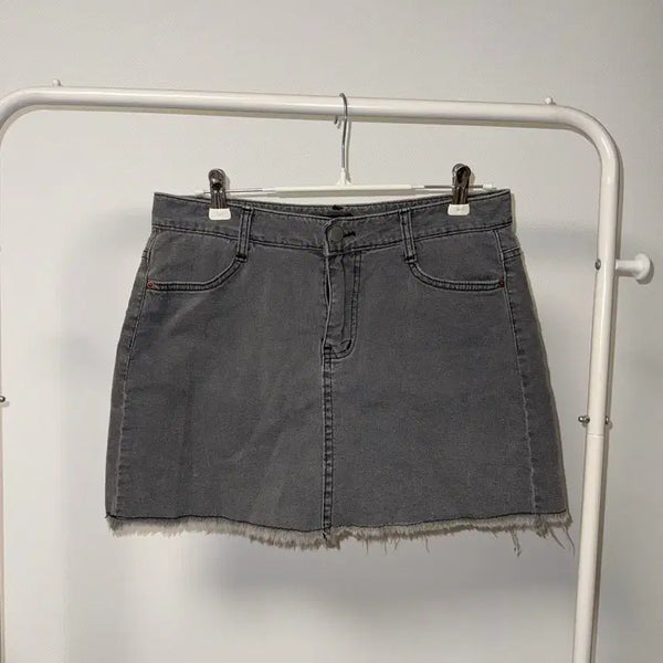 [BUNJANG] Accubye Club Black Up Zara Grey Shorts with Built-in Skirt / 히피디피 블랙업 자라 그레이 반바지 내장 스커트