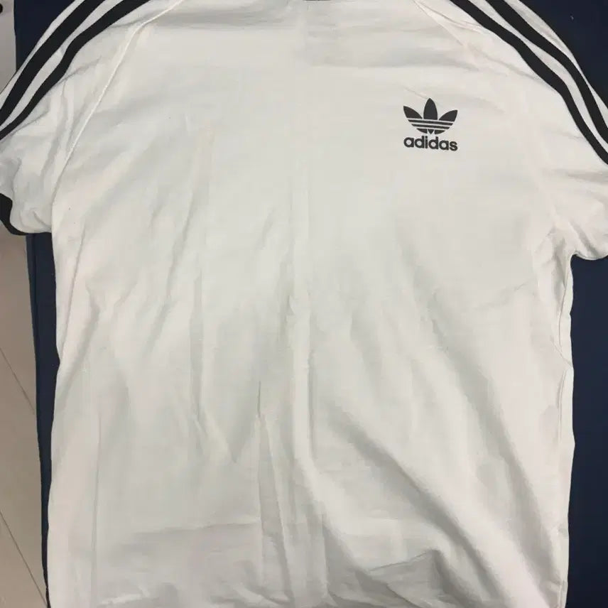 [BUNJANG] Adidas Three-Stripes T-Shirt White / 아디다스 삼선 반팔 티셔츠 화이트