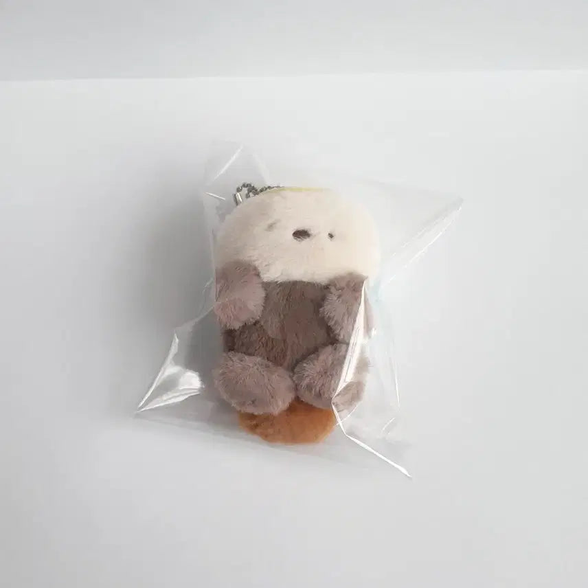 [BUNJANG] Amukiroki Angel Sea Otter Plush Keychain / [미사용] 아무로키 천사 해달이 인형 키링
