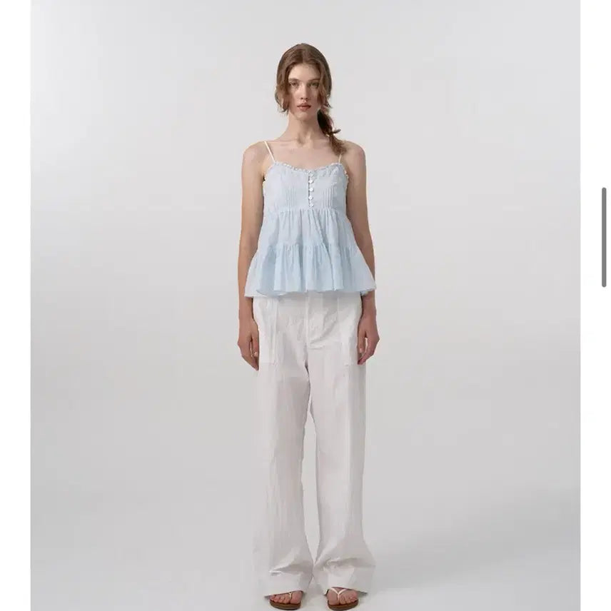 [BUNJANG] The Barnet OA Frill Sleeveless Top Light Blue / 더바넷 Oa Frill Sleeveless Top Light Blue