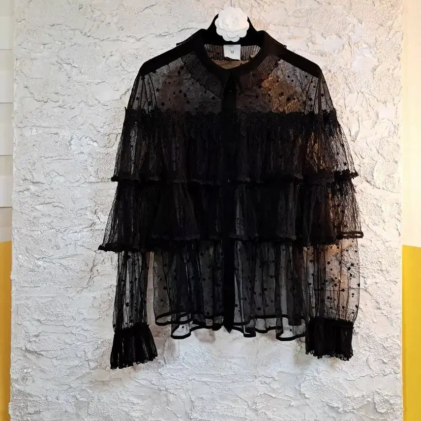 [BUNJANG] Ozsecon by Hansem Hyuna See-through Lace Blouse / [1회실착 55~77] 한섬 오즈세컨 현아 시스루블라우스