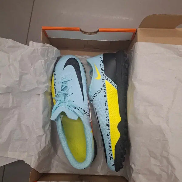 [BUNJANG] Nike Phantom GT2 TF Futsal Shoes / 나이키팬텀GT2 TF풋살화