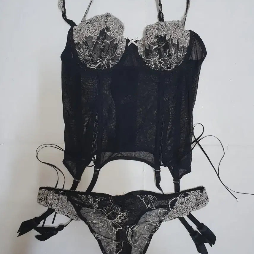 [BUNJANG] Aubade Basque Lingerie Set 34C/XS / 오바드 바스크 란제리 세트 34C/XS
