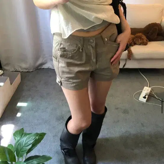 [BUNJANG] Keira Button Shorts / 키이라 Keira 아코 버튼 쇼츠